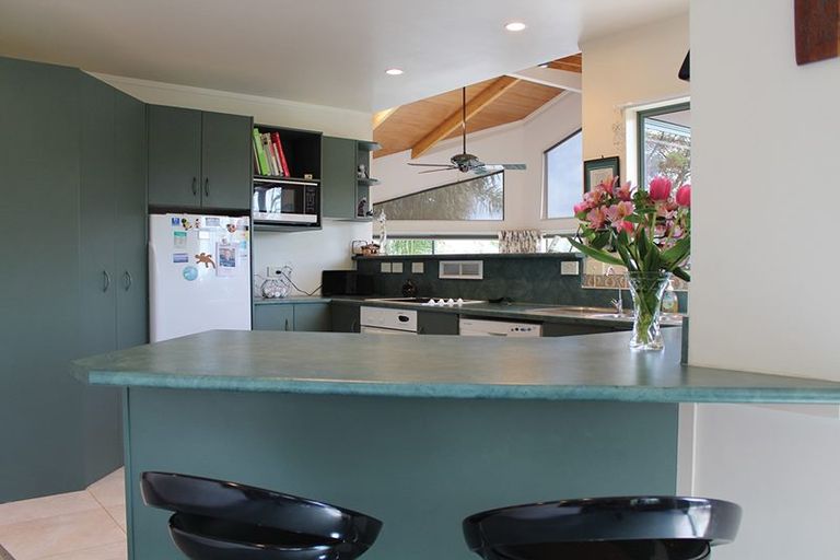 Photo of property in 13 Bush Haven Drive, Te Kamo, Whangarei, 0112