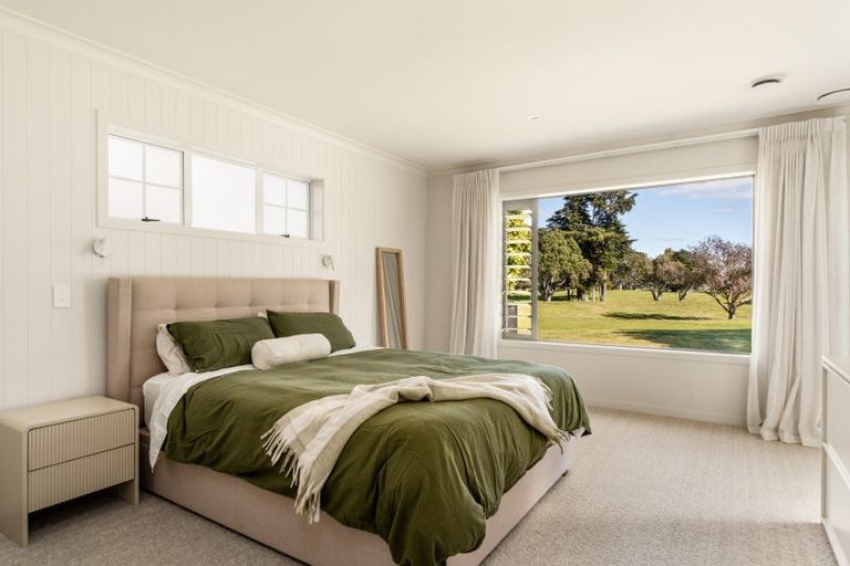 Photo of property in 194 Oceanbeach Road, Mount Maunganui, 3116