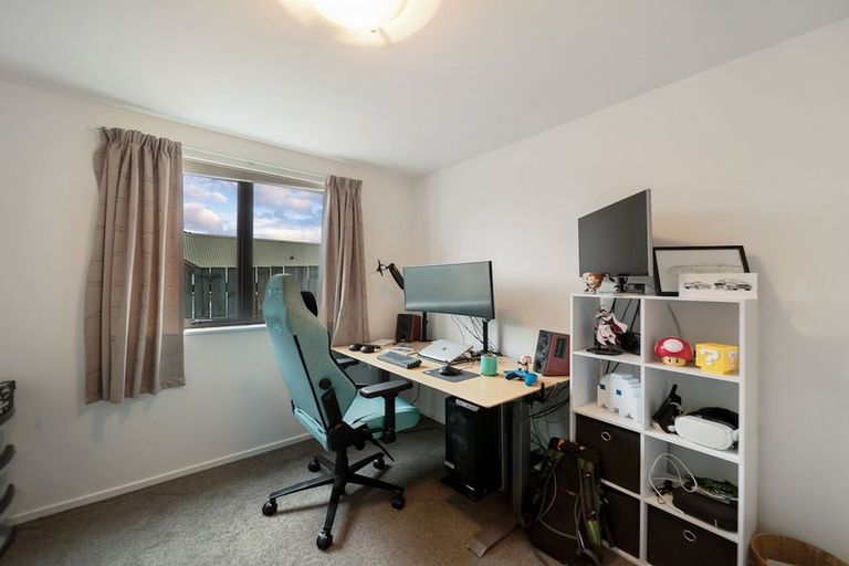 Photo of property in 20 Greenstone Place, Fernhill, Queenstown, 9300