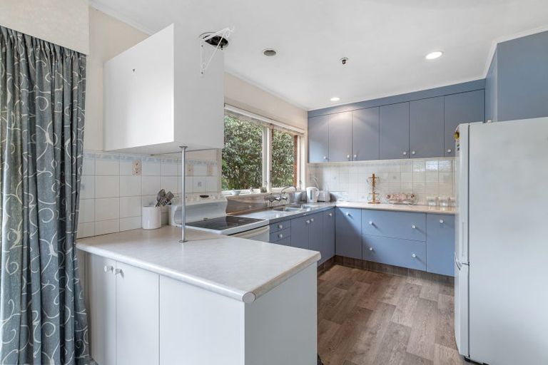 Photo of property in 22 Sutton Crescent, Hillcrest, Hamilton, 3216