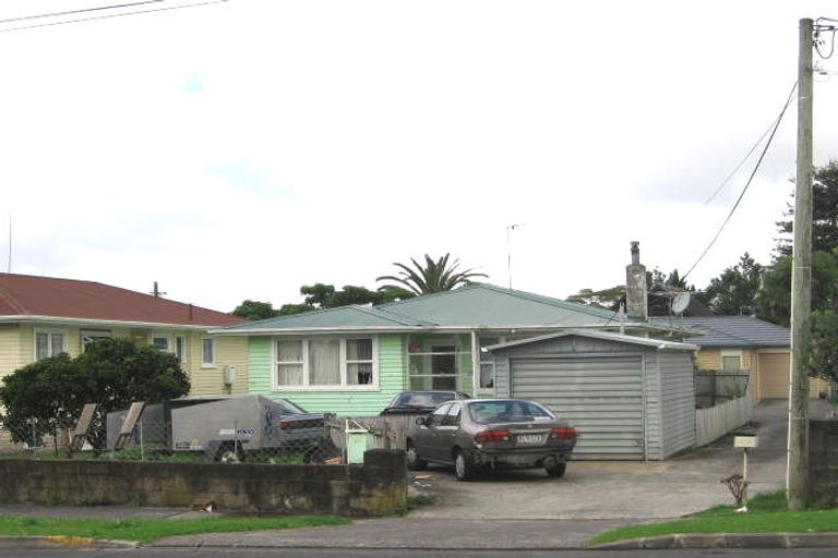 Photo of property in 92 Sturges Road, Henderson, Auckland, 0612