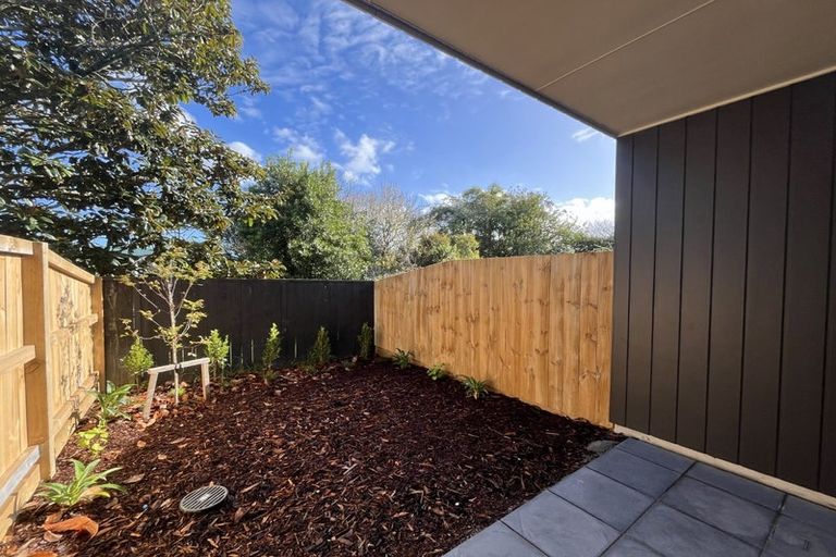 Photo of property in 44e Westgate Drive, Westgate, Auckland, 0614