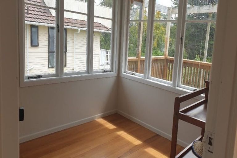 Photo of property in 10 Albert Pryor Avenue, Henderson, Auckland, 0612