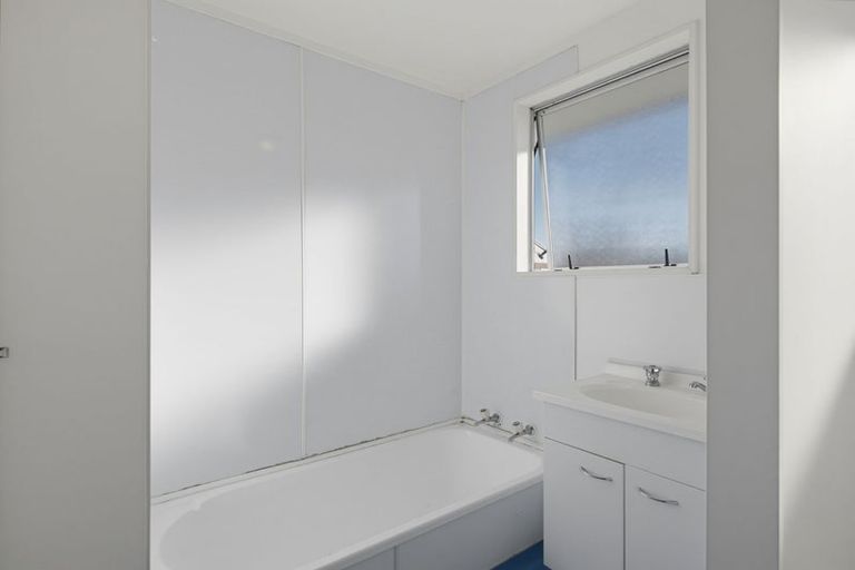 Photo of property in 8 Kilkee Terrace, Flaxmere, Hastings, 4120