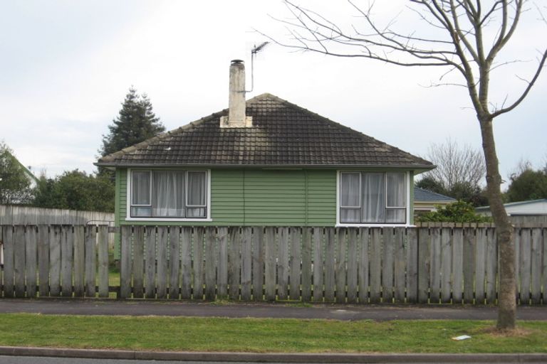 Photo of property in 57 Sare Crescent, Fairfield, Hamilton, 3214