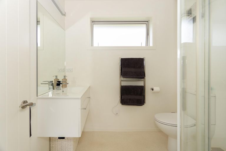 Photo of property in 6a Essex Street, Weston, Oamaru, 9401