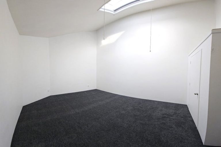 Photo of property in 4/5 Hopper Street, Mount Cook, Wellington, 6011