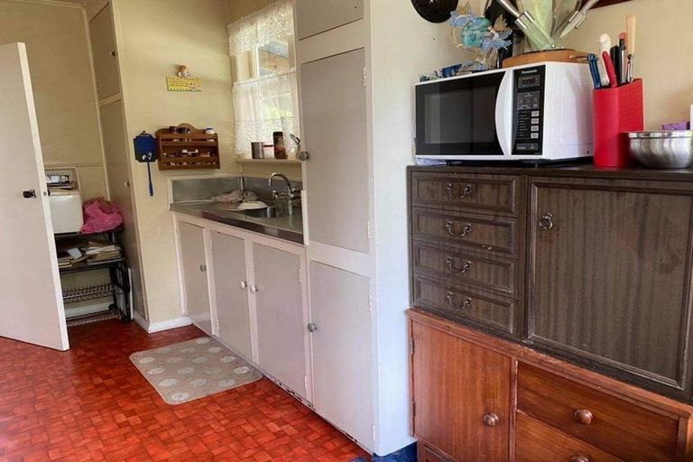 Photo of property in 16 Egmont Street, Kaponga, Hawera, 4679