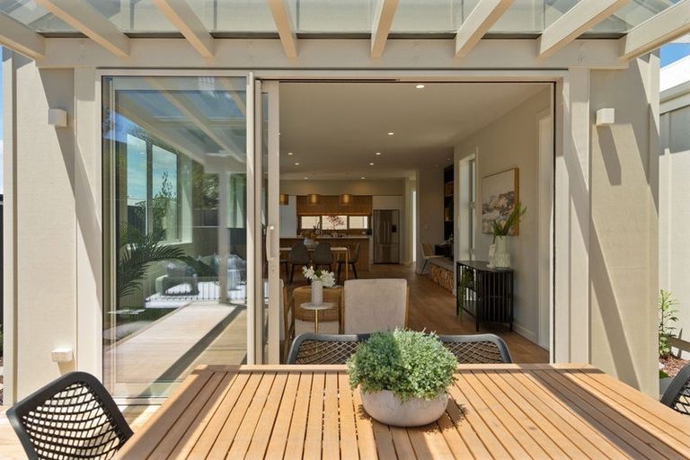 Photo of property in 45b Weld Street, Martinborough, 5711