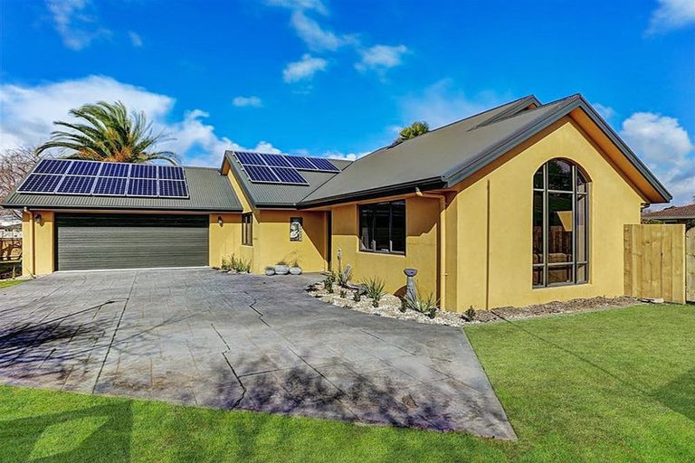 Photo of property in 23 Admiral Crescent, Flagstaff, Hamilton, 3210