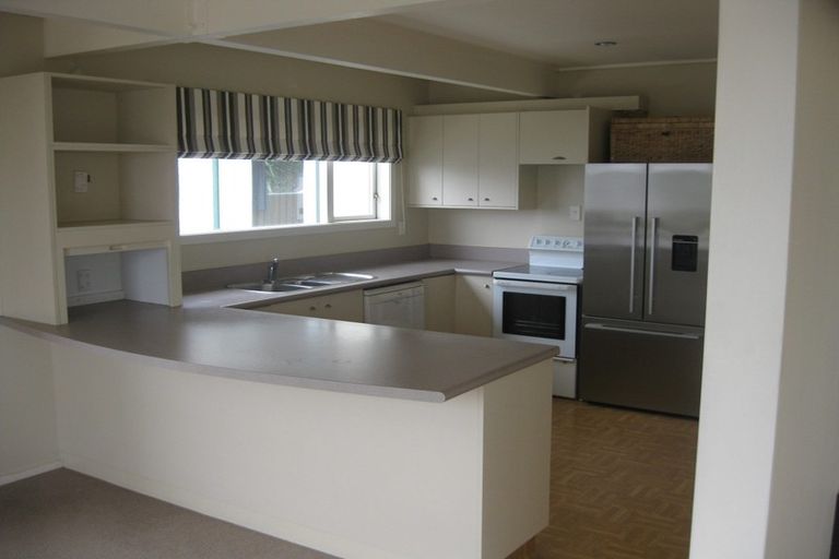 Photo of property in 15 Nagpur Terrace, Broadmeadows, Wellington, 6035