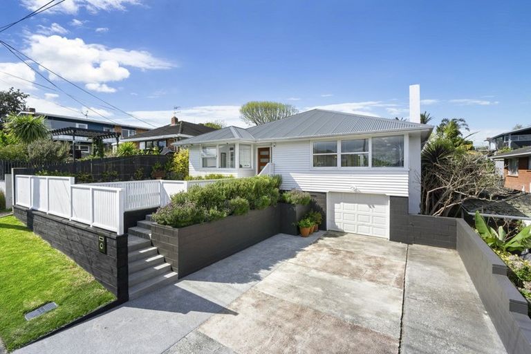 Photo of property in 24 Regent Street, Devonport, Auckland, 0624