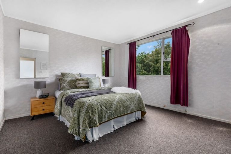 Photo of property in 19 Solander Place, Whitby, Porirua, 5024