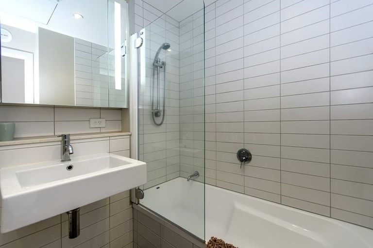 Photo of property in Trinity Apartments, 608/19 College Street, Te Aro, Wellington, 6011