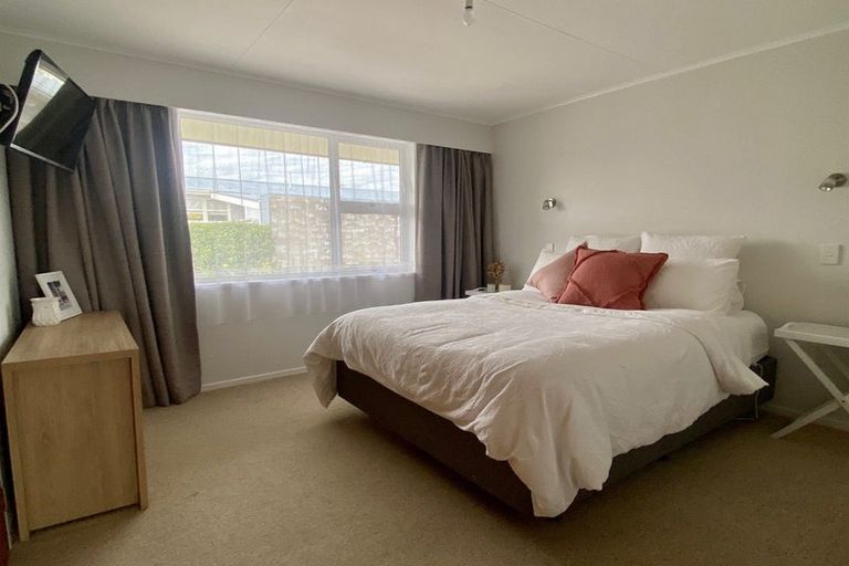 Photo of property in 16 Blenheim Place, Feilding, 4702