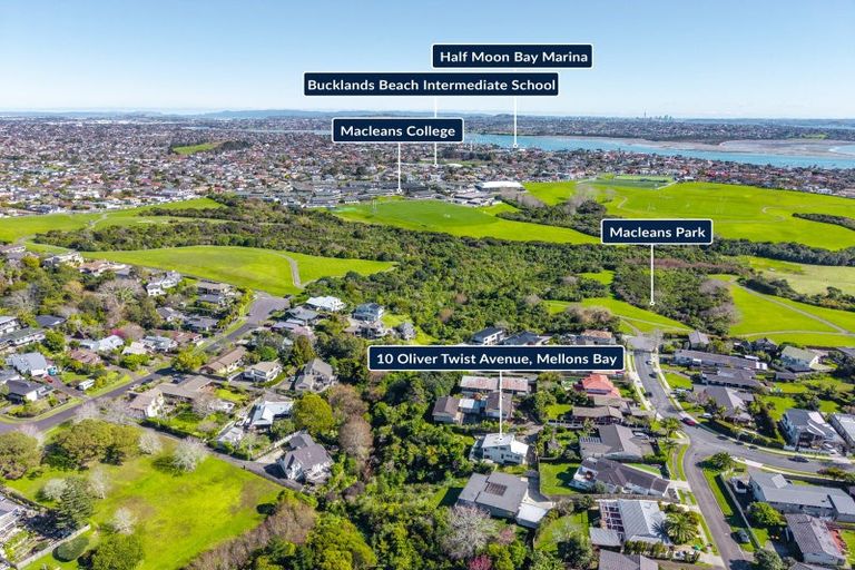 Photo of property in 10 Oliver Twist Avenue, Mellons Bay, Auckland, 2014