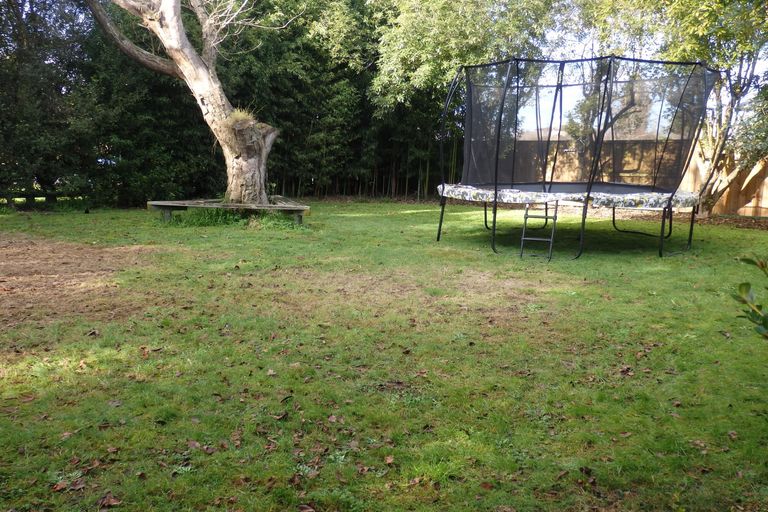 Photo of property in 287 Shakespeare Street, Leamington, Cambridge, 3432