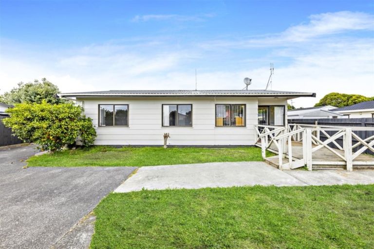 Photo of property in 1/41 Station Road, Takanini, 2112