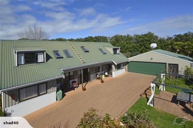 Photo of property in 70 Westhead Road, Pollok, Waiuku, 2683