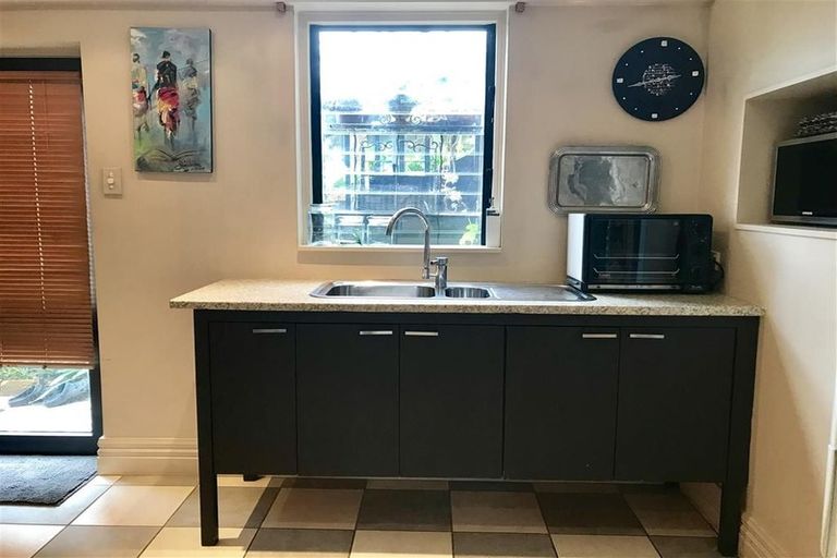 Photo of property in 45 Hastings Road, Mairangi Bay, Auckland, 0630