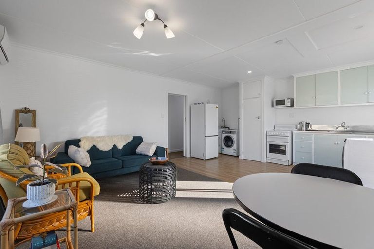 Photo of property in 184a Brooklands Road, Vogeltown, New Plymouth, 4310