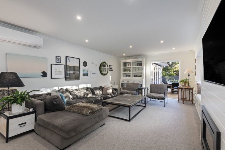 Photo of property in 240a Victoria Avenue, Hokowhitu, Palmerston North, 4410