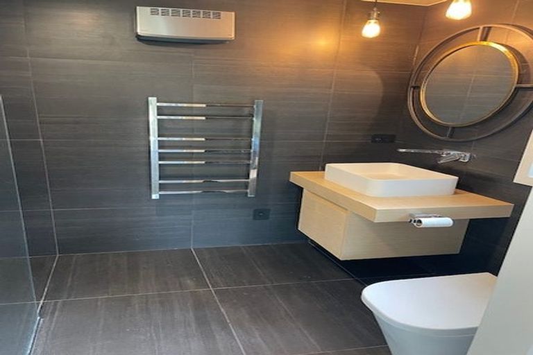 Photo of property in 24 Wiltshire Street, Arrowtown, 9302