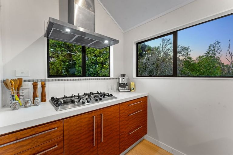 Photo of property in 78 Island Bay Road, Beach Haven, Auckland, 0626