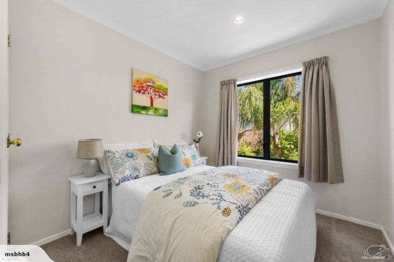 Photo of property in Tuscany Towers, 75/1 Ambrico Place, New Lynn, Auckland, 0600