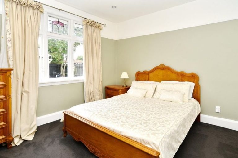 Photo of property in 130 Matsons Avenue, Papanui, Christchurch, 8053