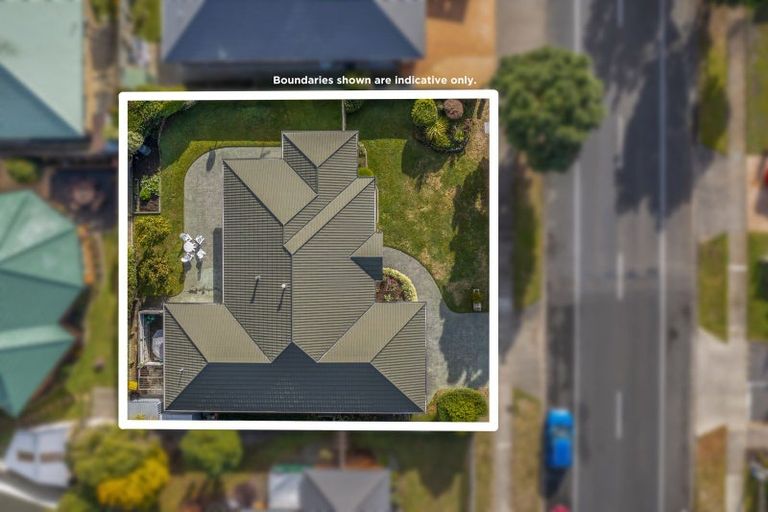 Photo of property in 66 Guildford Drive, Paraparaumu, 5032