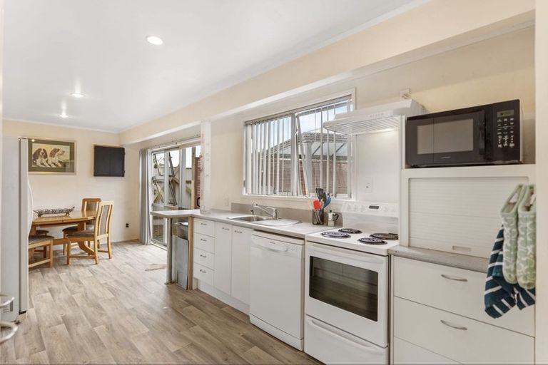 Photo of property in 8 Harrier Place, Papakura, 2110