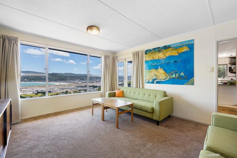 Photo of property in 7 Tukanae Street, Strathmore Park, Wellington, 6022