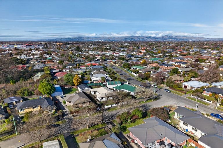 Photo of property in 4 Blossomdale Place, Bishopdale, Christchurch, 8053