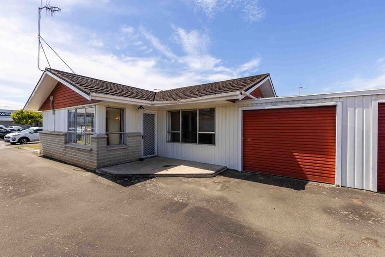 Photo of property in 1/31 Wellesley Road, Napier South, Napier, 4110