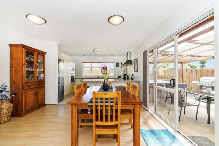 Photo of property in 26 Ploughmans Avenue, Pukekohe, 2120