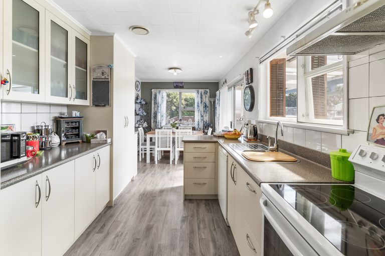 Photo of property in 34 Fergusson Street, Solway, Masterton, 5810