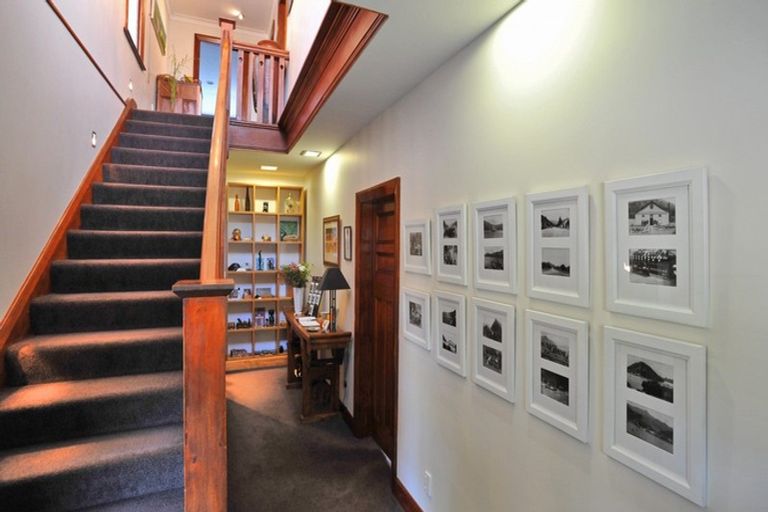 Photo of property in 19-21 Leicester Street, Picton, 7220