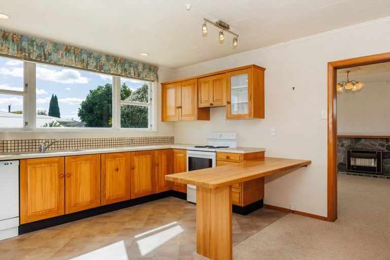 Photo of property in 4 Edwards Place, Terrace End, Palmerston North, 4410