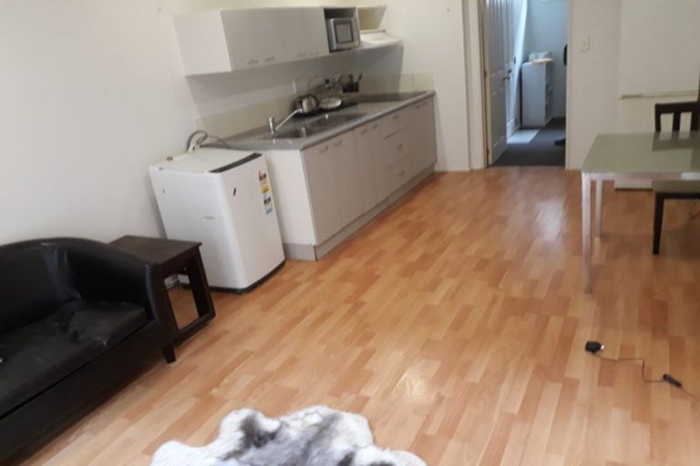 Photo of property in 7b/66 Mount Eden Road, Mount Eden, Auckland, 1024