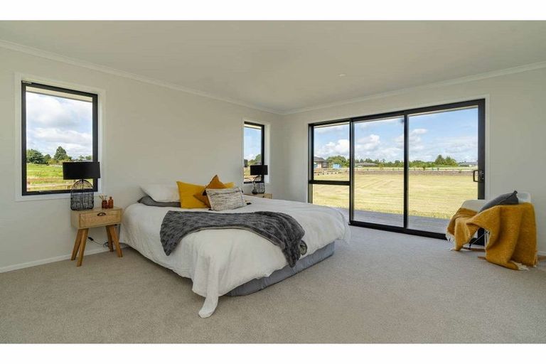 Photo of property in 11 The Lakes Drive, Kerikeri, 0230