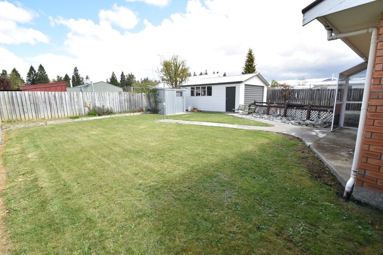 Photo of property in 13 Omahau Crescent, Twizel, 7901