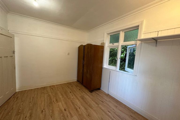 Photo of property in 56 Raroa Road, Kelburn, Wellington, 6012