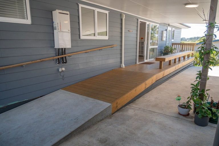 Photo of property in 5 Eagles Way, Cable Bay, 0420