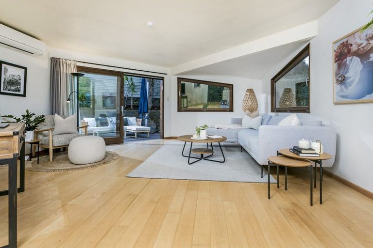 Photo of property in 1/25 Hythe Terrace, Mairangi Bay, Auckland, 0630