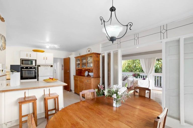 Photo of property in 20 Velma Road, Hillcrest, Auckland, 0627