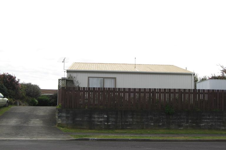 Photo of property in 11b Brierley Place, Marfell, New Plymouth, 4310