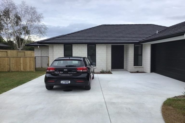 Photo of property in 2/10d Clive Road, Katikati, 3129