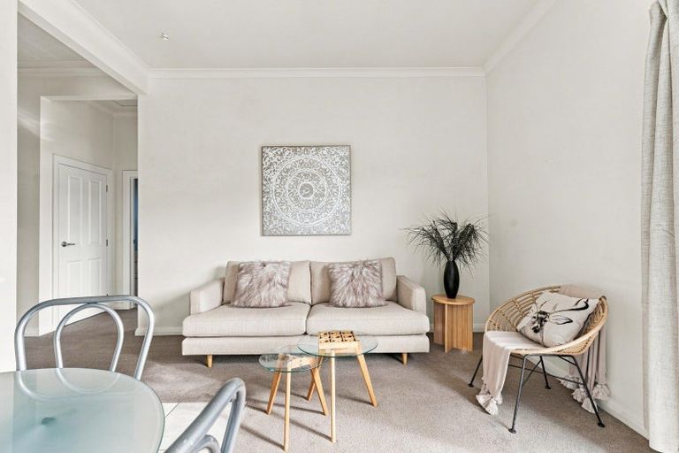 Photo of property in 74 Kaikorai Valley Road, Kaikorai, Dunedin, 9010