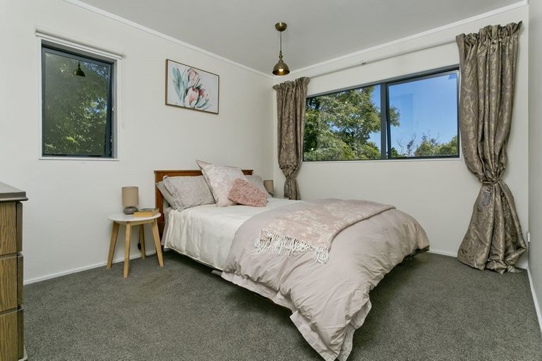 Photo of property in 101a Carlisle Road, Torbay, Auckland, 0632